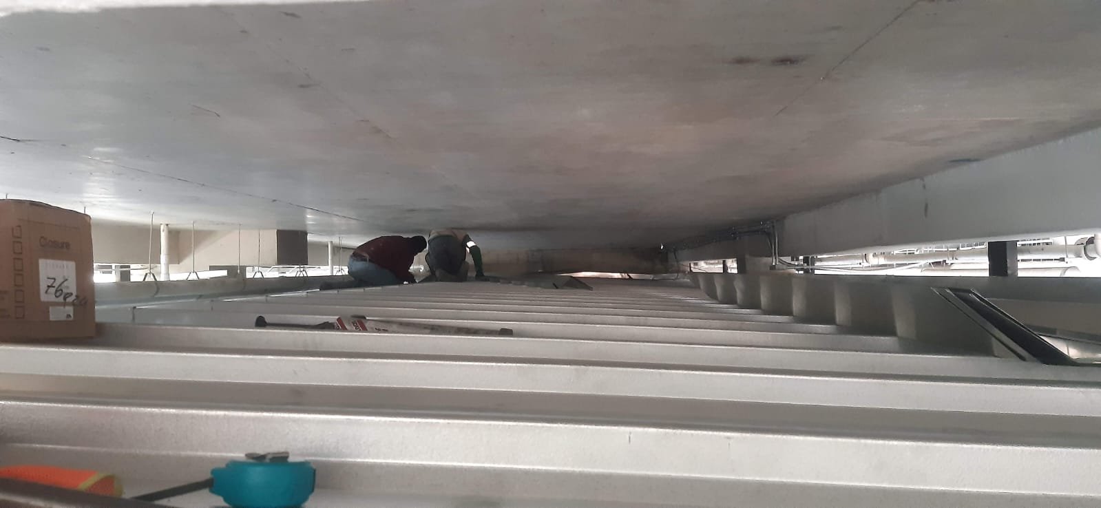Foto 2: Instalación de lámina